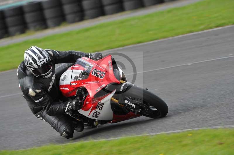 Motorcycle action photographs;cadwell;cadwell park photographs;event digital images;eventdigitalimages;motor racing louth lincolnshire;no limits trackdays;peter wileman photography;trackday;trackday digital images;trackday photos