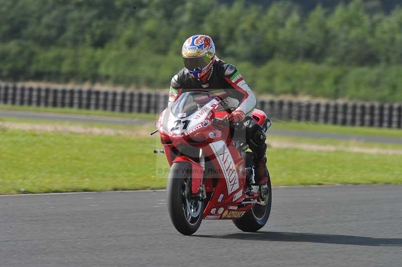 Motorcycle action photographs;cadwell;cadwell park photographs;event digital images;eventdigitalimages;motor racing louth lincolnshire;no limits trackdays;peter wileman photography;trackday;trackday digital images;trackday photos