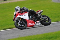 Motorcycle-action-photographs;cadwell;cadwell-park-photographs;event-digital-images;eventdigitalimages;motor-racing-louth-lincolnshire;no-limits-trackdays;peter-wileman-photography;trackday;trackday-digital-images;trackday-photos