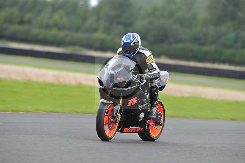 Motorcycle action photographs;cadwell;cadwell park photographs;event digital images;eventdigitalimages;motor racing louth lincolnshire;no limits trackdays;peter wileman photography;trackday;trackday digital images;trackday photos