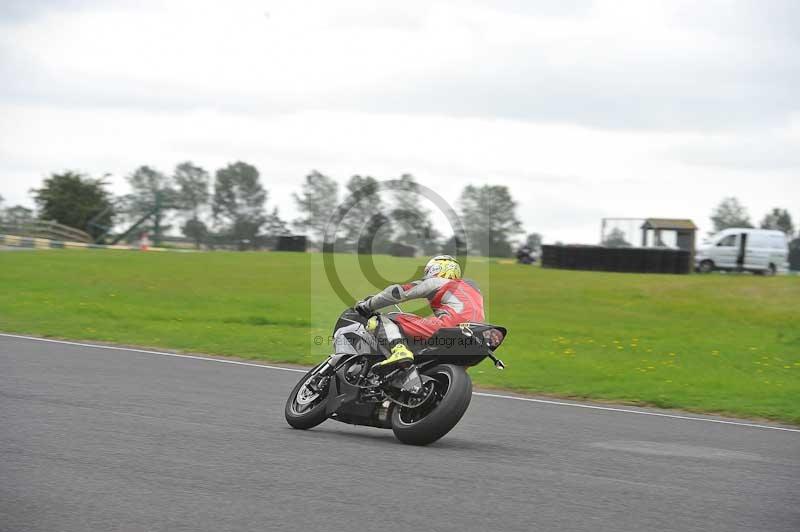 Motorcycle action photographs;cadwell;cadwell park photographs;event digital images;eventdigitalimages;motor racing louth lincolnshire;no limits trackdays;peter wileman photography;trackday;trackday digital images;trackday photos