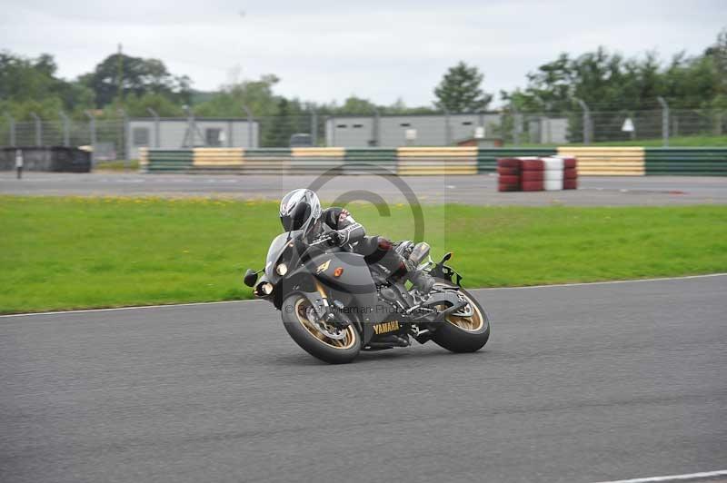 Motorcycle action photographs;cadwell;cadwell park photographs;event digital images;eventdigitalimages;motor racing louth lincolnshire;no limits trackdays;peter wileman photography;trackday;trackday digital images;trackday photos