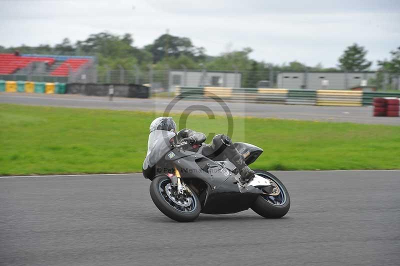 Motorcycle action photographs;cadwell;cadwell park photographs;event digital images;eventdigitalimages;motor racing louth lincolnshire;no limits trackdays;peter wileman photography;trackday;trackday digital images;trackday photos