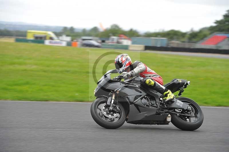 Motorcycle action photographs;cadwell;cadwell park photographs;event digital images;eventdigitalimages;motor racing louth lincolnshire;no limits trackdays;peter wileman photography;trackday;trackday digital images;trackday photos
