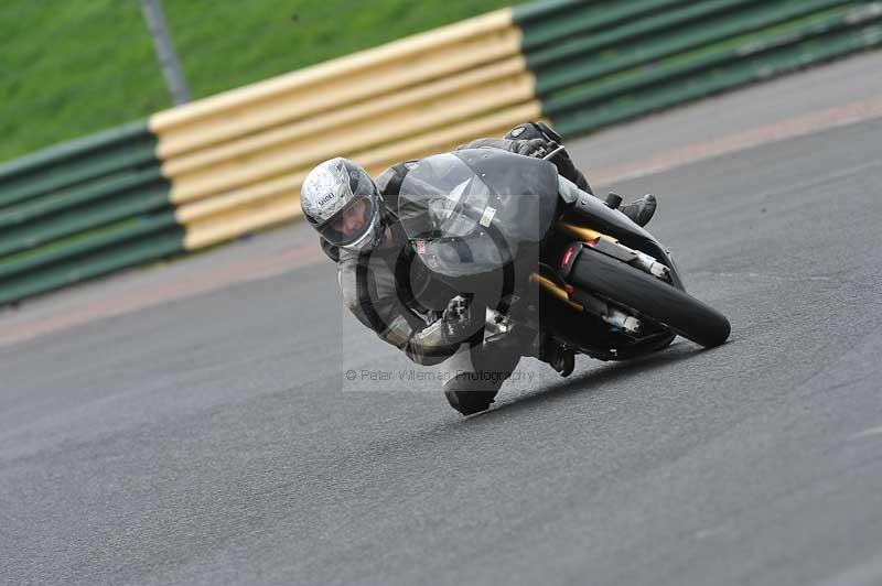 Motorcycle action photographs;cadwell;cadwell park photographs;event digital images;eventdigitalimages;motor racing louth lincolnshire;no limits trackdays;peter wileman photography;trackday;trackday digital images;trackday photos