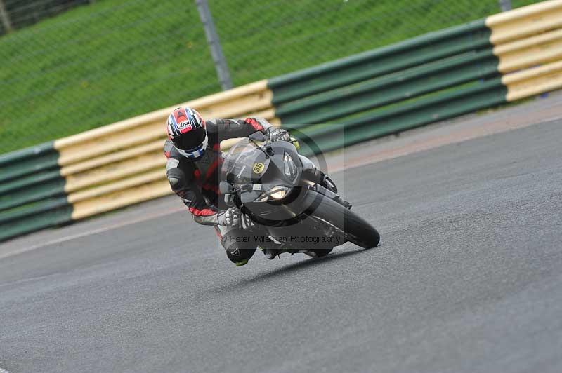 Motorcycle action photographs;cadwell;cadwell park photographs;event digital images;eventdigitalimages;motor racing louth lincolnshire;no limits trackdays;peter wileman photography;trackday;trackday digital images;trackday photos