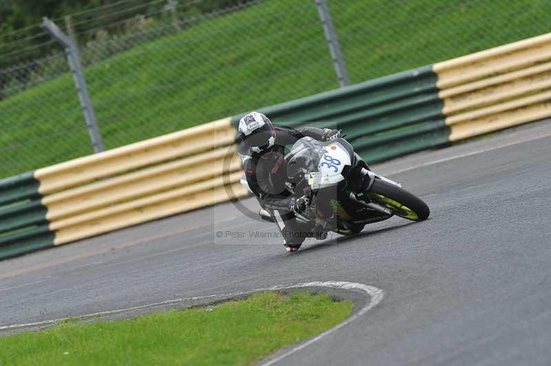 Motorcycle action photographs;cadwell;cadwell park photographs;event digital images;eventdigitalimages;motor racing louth lincolnshire;no limits trackdays;peter wileman photography;trackday;trackday digital images;trackday photos