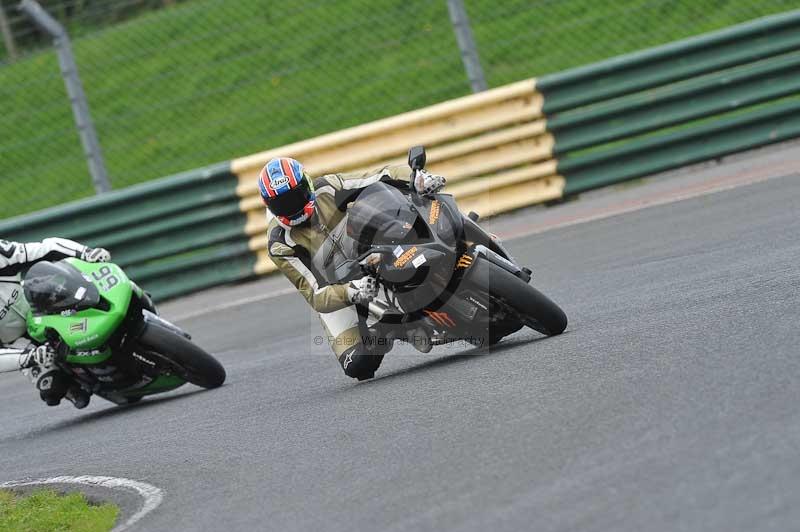 Motorcycle action photographs;cadwell;cadwell park photographs;event digital images;eventdigitalimages;motor racing louth lincolnshire;no limits trackdays;peter wileman photography;trackday;trackday digital images;trackday photos