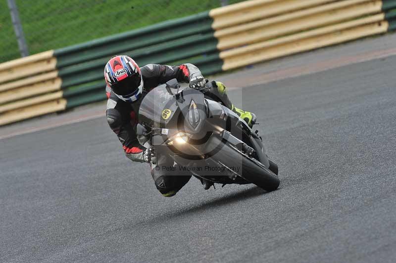 Motorcycle action photographs;cadwell;cadwell park photographs;event digital images;eventdigitalimages;motor racing louth lincolnshire;no limits trackdays;peter wileman photography;trackday;trackday digital images;trackday photos