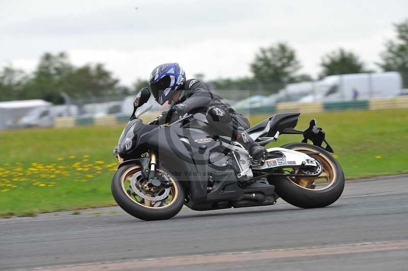 Motorcycle action photographs;cadwell;cadwell park photographs;event digital images;eventdigitalimages;motor racing louth lincolnshire;no limits trackdays;peter wileman photography;trackday;trackday digital images;trackday photos