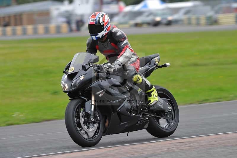Motorcycle action photographs;cadwell;cadwell park photographs;event digital images;eventdigitalimages;motor racing louth lincolnshire;no limits trackdays;peter wileman photography;trackday;trackday digital images;trackday photos