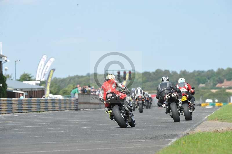 Motorcycle action photographs;cadwell;cadwell park photographs;event digital images;eventdigitalimages;motor racing louth lincolnshire;no limits trackdays;peter wileman photography;trackday;trackday digital images;trackday photos