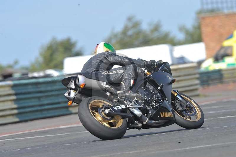 Motorcycle action photographs;cadwell;cadwell park photographs;event digital images;eventdigitalimages;motor racing louth lincolnshire;no limits trackdays;peter wileman photography;trackday;trackday digital images;trackday photos