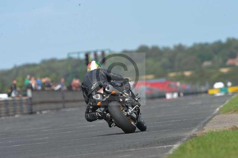 Motorcycle action photographs;cadwell;cadwell park photographs;event digital images;eventdigitalimages;motor racing louth lincolnshire;no limits trackdays;peter wileman photography;trackday;trackday digital images;trackday photos