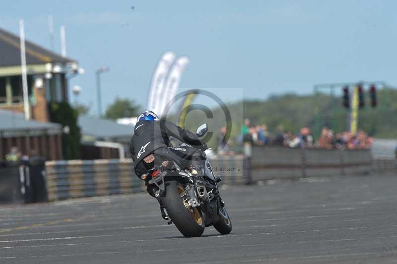 Motorcycle action photographs;cadwell;cadwell park photographs;event digital images;eventdigitalimages;motor racing louth lincolnshire;no limits trackdays;peter wileman photography;trackday;trackday digital images;trackday photos