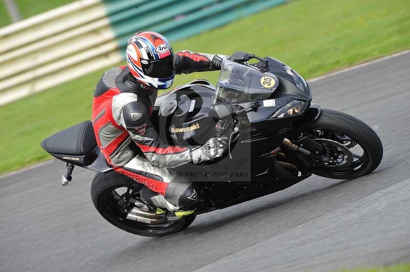 Motorcycle action photographs;cadwell;cadwell park photographs;event digital images;eventdigitalimages;motor racing louth lincolnshire;no limits trackdays;peter wileman photography;trackday;trackday digital images;trackday photos