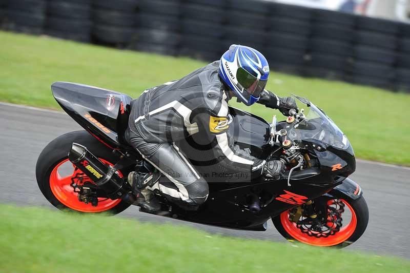 Motorcycle action photographs;cadwell;cadwell park photographs;event digital images;eventdigitalimages;motor racing louth lincolnshire;no limits trackdays;peter wileman photography;trackday;trackday digital images;trackday photos