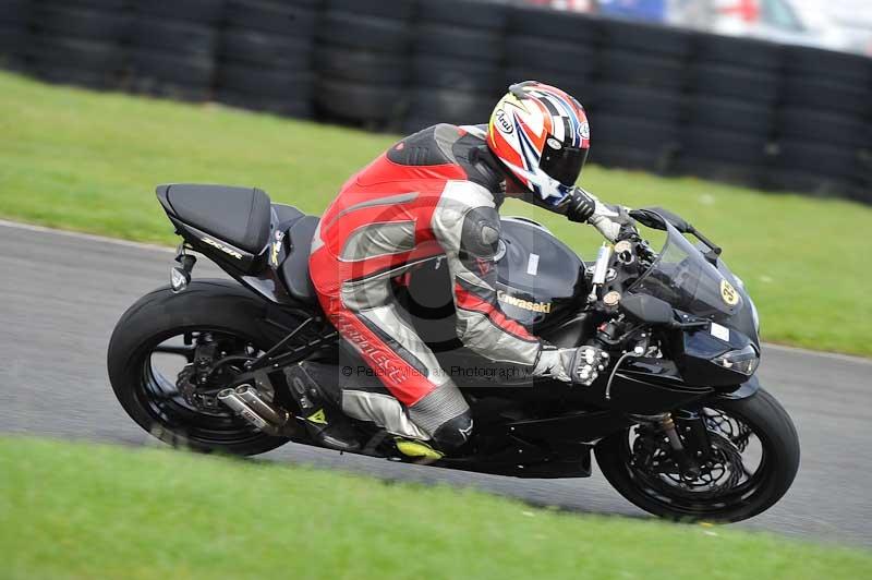 Motorcycle action photographs;cadwell;cadwell park photographs;event digital images;eventdigitalimages;motor racing louth lincolnshire;no limits trackdays;peter wileman photography;trackday;trackday digital images;trackday photos