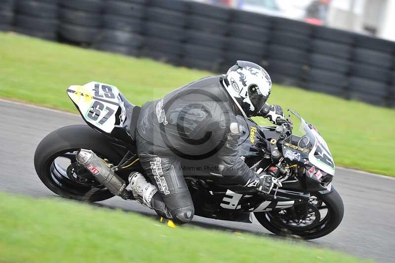 Motorcycle action photographs;cadwell;cadwell park photographs;event digital images;eventdigitalimages;motor racing louth lincolnshire;no limits trackdays;peter wileman photography;trackday;trackday digital images;trackday photos