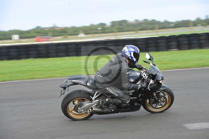 Motorcycle action photographs;cadwell;cadwell park photographs;event digital images;eventdigitalimages;motor racing louth lincolnshire;no limits trackdays;peter wileman photography;trackday;trackday digital images;trackday photos