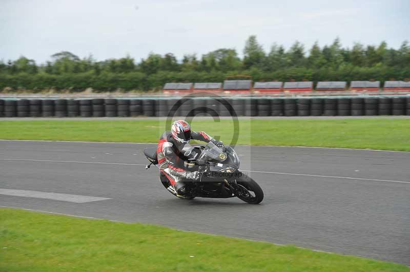 Motorcycle action photographs;cadwell;cadwell park photographs;event digital images;eventdigitalimages;motor racing louth lincolnshire;no limits trackdays;peter wileman photography;trackday;trackday digital images;trackday photos