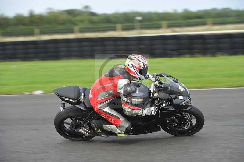 Motorcycle action photographs;cadwell;cadwell park photographs;event digital images;eventdigitalimages;motor racing louth lincolnshire;no limits trackdays;peter wileman photography;trackday;trackday digital images;trackday photos
