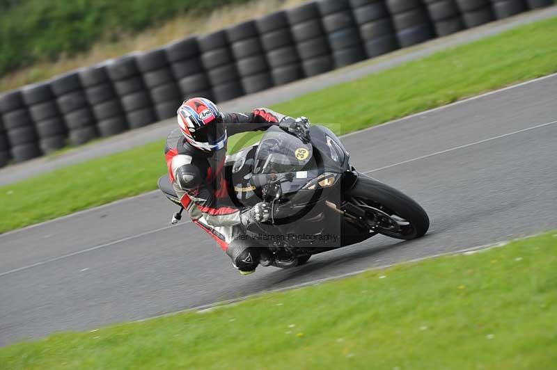 Motorcycle action photographs;cadwell;cadwell park photographs;event digital images;eventdigitalimages;motor racing louth lincolnshire;no limits trackdays;peter wileman photography;trackday;trackday digital images;trackday photos