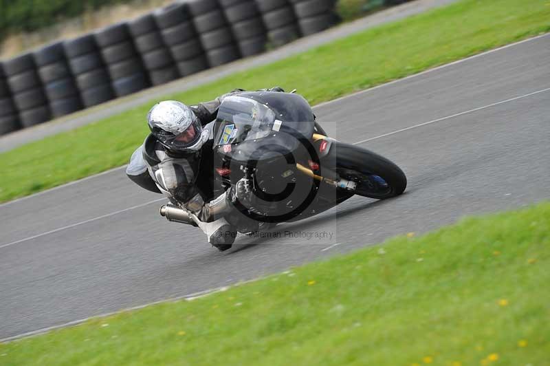 Motorcycle action photographs;cadwell;cadwell park photographs;event digital images;eventdigitalimages;motor racing louth lincolnshire;no limits trackdays;peter wileman photography;trackday;trackday digital images;trackday photos