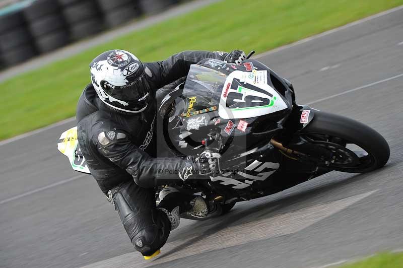 Motorcycle action photographs;cadwell;cadwell park photographs;event digital images;eventdigitalimages;motor racing louth lincolnshire;no limits trackdays;peter wileman photography;trackday;trackday digital images;trackday photos