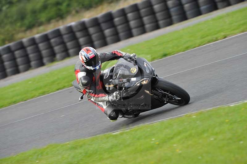 Motorcycle action photographs;cadwell;cadwell park photographs;event digital images;eventdigitalimages;motor racing louth lincolnshire;no limits trackdays;peter wileman photography;trackday;trackday digital images;trackday photos