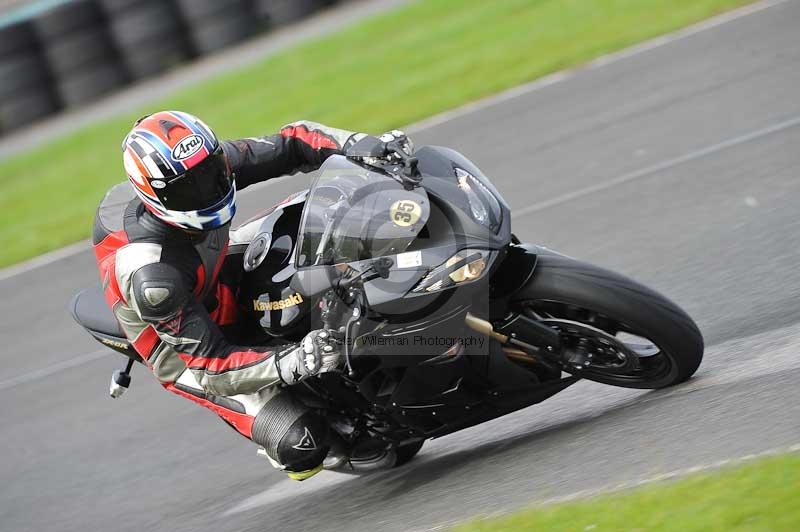 Motorcycle action photographs;cadwell;cadwell park photographs;event digital images;eventdigitalimages;motor racing louth lincolnshire;no limits trackdays;peter wileman photography;trackday;trackday digital images;trackday photos