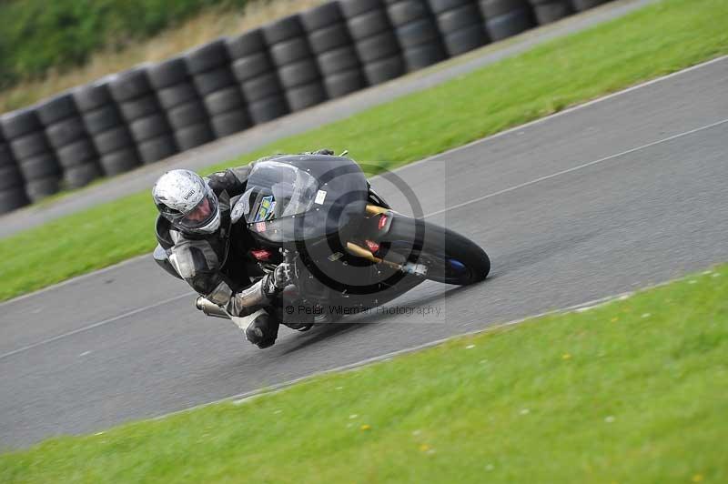 Motorcycle action photographs;cadwell;cadwell park photographs;event digital images;eventdigitalimages;motor racing louth lincolnshire;no limits trackdays;peter wileman photography;trackday;trackday digital images;trackday photos