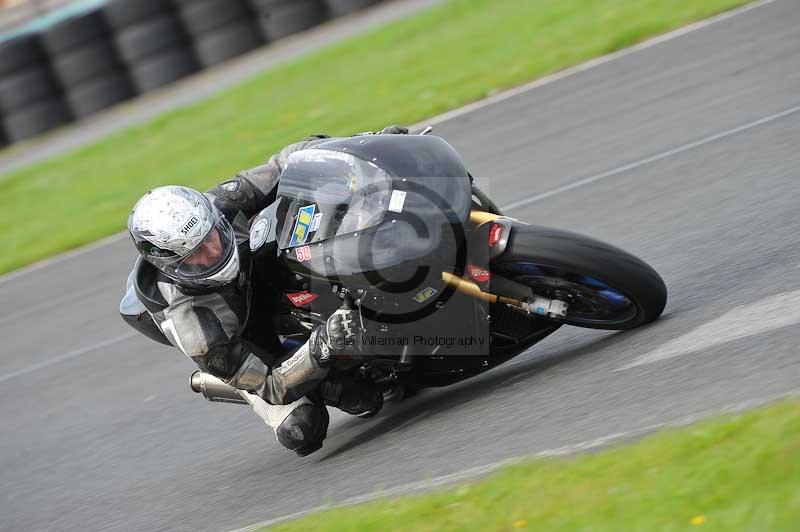 Motorcycle action photographs;cadwell;cadwell park photographs;event digital images;eventdigitalimages;motor racing louth lincolnshire;no limits trackdays;peter wileman photography;trackday;trackday digital images;trackday photos