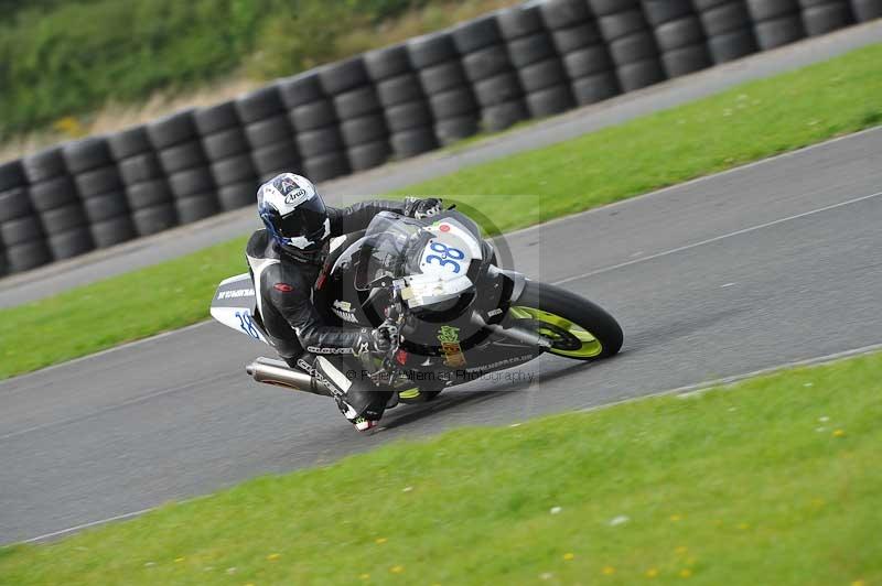 Motorcycle action photographs;cadwell;cadwell park photographs;event digital images;eventdigitalimages;motor racing louth lincolnshire;no limits trackdays;peter wileman photography;trackday;trackday digital images;trackday photos