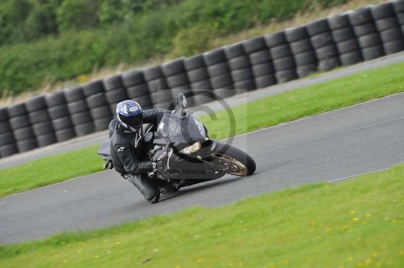 Motorcycle action photographs;cadwell;cadwell park photographs;event digital images;eventdigitalimages;motor racing louth lincolnshire;no limits trackdays;peter wileman photography;trackday;trackday digital images;trackday photos