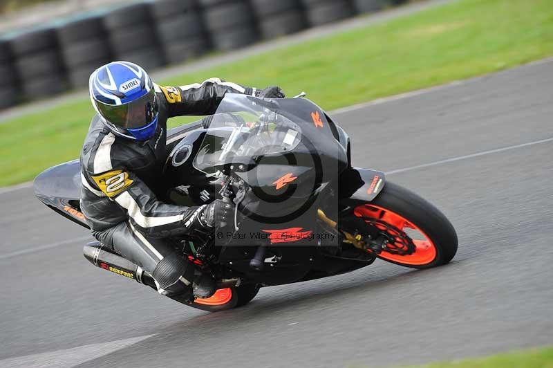 Motorcycle action photographs;cadwell;cadwell park photographs;event digital images;eventdigitalimages;motor racing louth lincolnshire;no limits trackdays;peter wileman photography;trackday;trackday digital images;trackday photos
