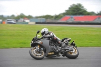 Motorcycle-action-photographs;cadwell;cadwell-park-photographs;event-digital-images;eventdigitalimages;motor-racing-louth-lincolnshire;no-limits-trackdays;peter-wileman-photography;trackday;trackday-digital-images;trackday-photos