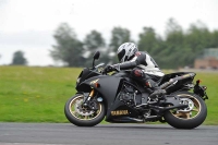 Motorcycle-action-photographs;cadwell;cadwell-park-photographs;event-digital-images;eventdigitalimages;motor-racing-louth-lincolnshire;no-limits-trackdays;peter-wileman-photography;trackday;trackday-digital-images;trackday-photos