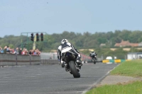 Motorcycle-action-photographs;cadwell;cadwell-park-photographs;event-digital-images;eventdigitalimages;motor-racing-louth-lincolnshire;no-limits-trackdays;peter-wileman-photography;trackday;trackday-digital-images;trackday-photos