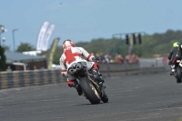 Motorcycle-action-photographs;cadwell;cadwell-park-photographs;event-digital-images;eventdigitalimages;motor-racing-louth-lincolnshire;no-limits-trackdays;peter-wileman-photography;trackday;trackday-digital-images;trackday-photos