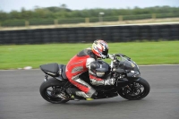Motorcycle-action-photographs;cadwell;cadwell-park-photographs;event-digital-images;eventdigitalimages;motor-racing-louth-lincolnshire;no-limits-trackdays;peter-wileman-photography;trackday;trackday-digital-images;trackday-photos
