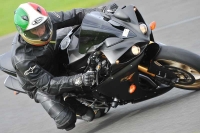 Motorcycle-action-photographs;cadwell;cadwell-park-photographs;event-digital-images;eventdigitalimages;motor-racing-louth-lincolnshire;no-limits-trackdays;peter-wileman-photography;trackday;trackday-digital-images;trackday-photos