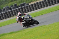 Motorcycle-action-photographs;cadwell;cadwell-park-photographs;event-digital-images;eventdigitalimages;motor-racing-louth-lincolnshire;no-limits-trackdays;peter-wileman-photography;trackday;trackday-digital-images;trackday-photos