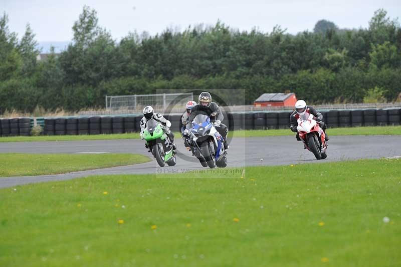 Motorcycle action photographs;cadwell;cadwell park photographs;event digital images;eventdigitalimages;motor racing louth lincolnshire;no limits trackdays;peter wileman photography;trackday;trackday digital images;trackday photos