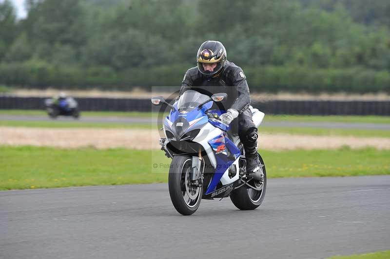 Motorcycle action photographs;cadwell;cadwell park photographs;event digital images;eventdigitalimages;motor racing louth lincolnshire;no limits trackdays;peter wileman photography;trackday;trackday digital images;trackday photos