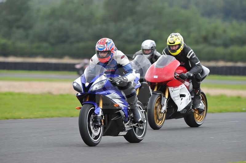 Motorcycle action photographs;cadwell;cadwell park photographs;event digital images;eventdigitalimages;motor racing louth lincolnshire;no limits trackdays;peter wileman photography;trackday;trackday digital images;trackday photos