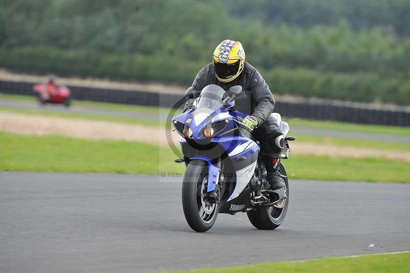 Motorcycle action photographs;cadwell;cadwell park photographs;event digital images;eventdigitalimages;motor racing louth lincolnshire;no limits trackdays;peter wileman photography;trackday;trackday digital images;trackday photos