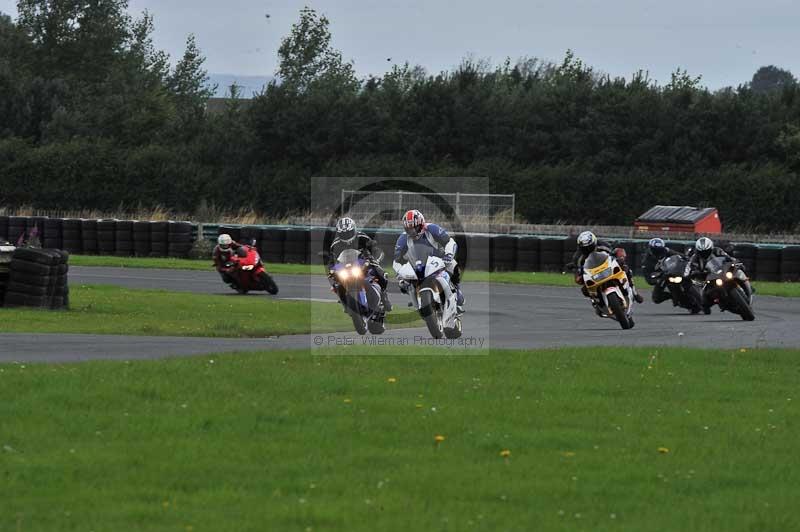 Motorcycle action photographs;cadwell;cadwell park photographs;event digital images;eventdigitalimages;motor racing louth lincolnshire;no limits trackdays;peter wileman photography;trackday;trackday digital images;trackday photos