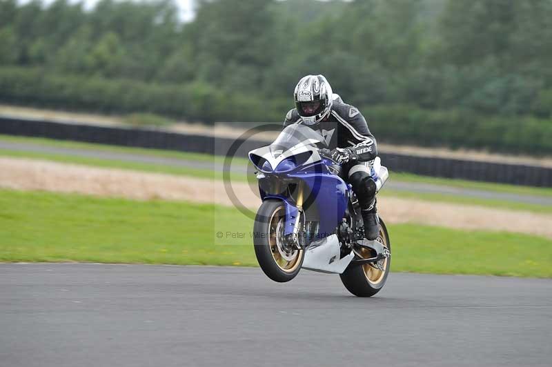 Motorcycle action photographs;cadwell;cadwell park photographs;event digital images;eventdigitalimages;motor racing louth lincolnshire;no limits trackdays;peter wileman photography;trackday;trackday digital images;trackday photos
