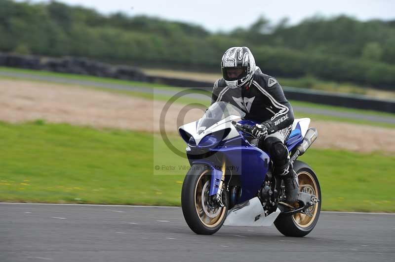 Motorcycle action photographs;cadwell;cadwell park photographs;event digital images;eventdigitalimages;motor racing louth lincolnshire;no limits trackdays;peter wileman photography;trackday;trackday digital images;trackday photos